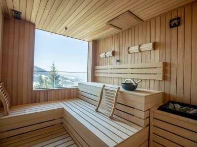 Traditional vs. Infrared – Choosing the Best Sauna Experience for You