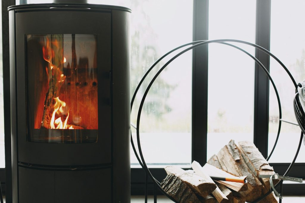 Guide to Selecting the Best Wood for Your Fireplace, Wood Stove, or Fire Pit