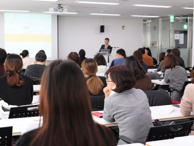 Best Corporate Gifts for Tech Seminar