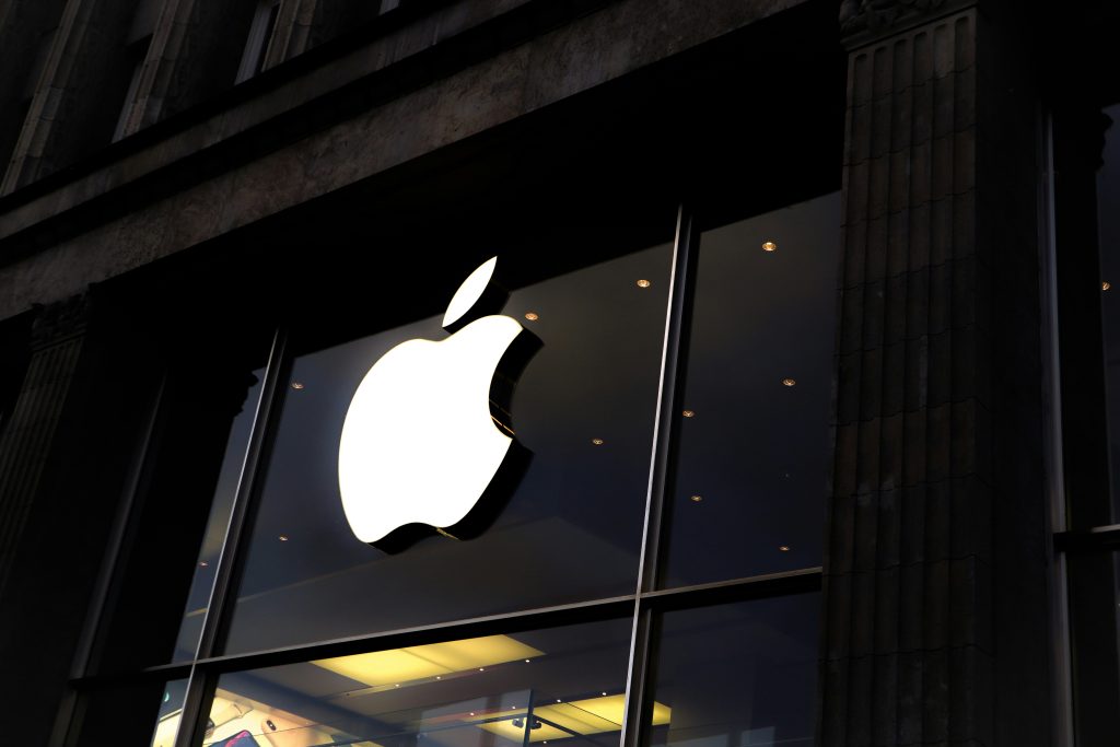 Apple Tops Tech Giants in Revenue Per Employee
