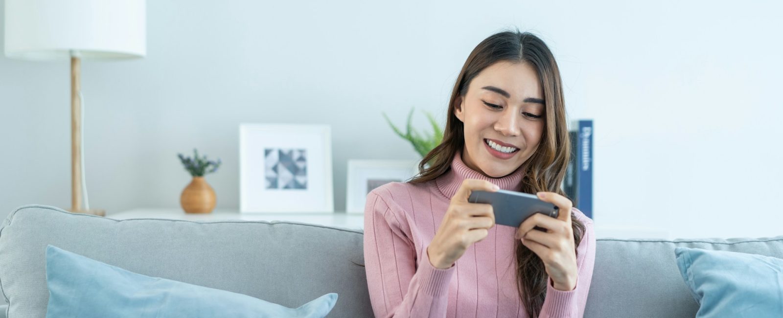 How to Enjoy Mobile Games Responsibly