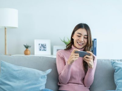 How to Enjoy Mobile Games Responsibly