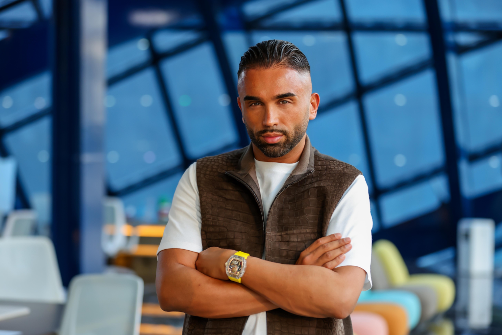 Can One Person Run a $1.45B Company? Gurhan Kiziloz Thinks So