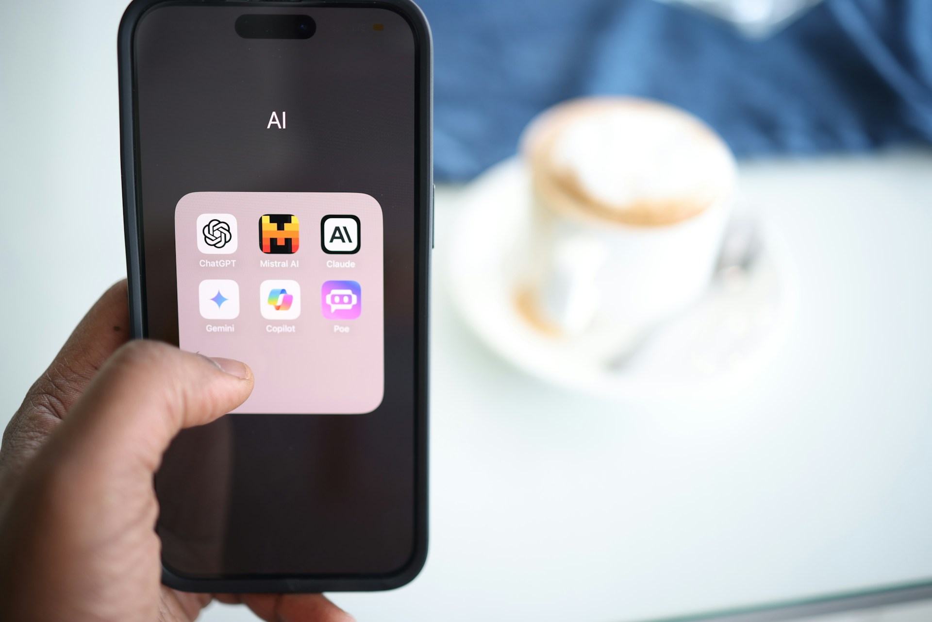 Technology in Life: How AI is Shaping Everyday Experiences
