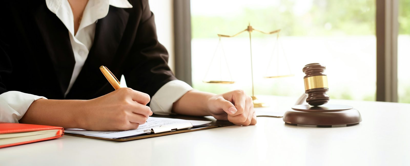 Divorce lawyer
