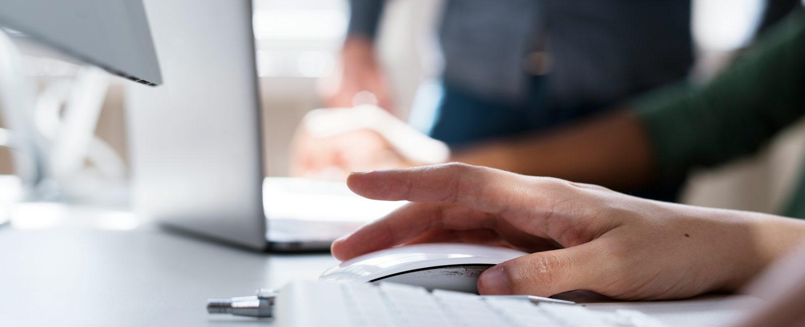 Thomson Reuters Introduces Agentic AI to Automate Complex Tasks