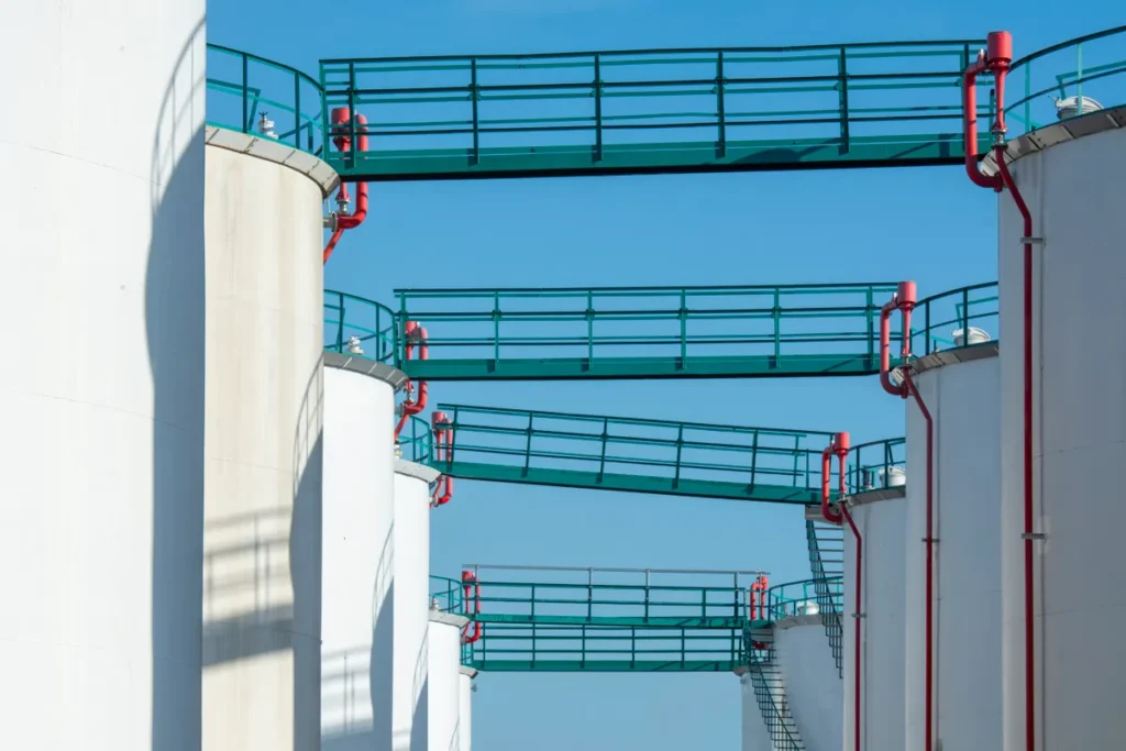 Wall Street Analysts Name Three Top Dividend Stock Picks in Energy top dividend stock picks