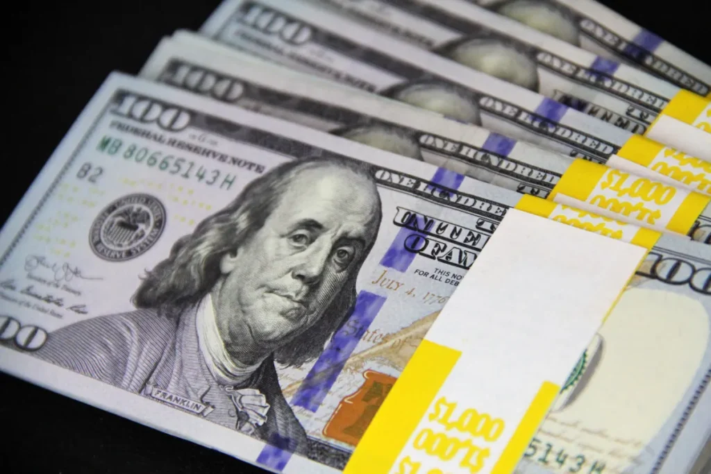 Ray Dalio Debt Crisis Warning Puts Bessent’s Bond Buyback in the Crosshairs Ray Dalio debt crisis